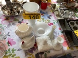 LOT: 7-PIECES MILK GLASS