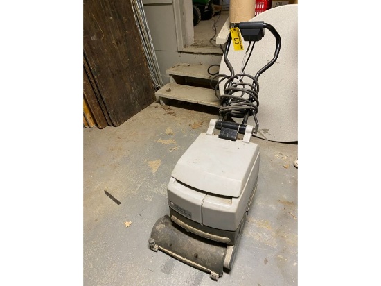 WATCH VIDEO - NILFISK ADVANCE MICROMATIC 14E FLOOR CLEANING MACHINE