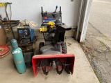 TORO POWERMAX 826LE SNOW BLOWER