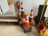 LOT: 16- SAFETY CONES