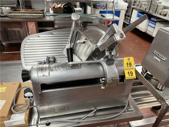 FLR B1: HOBART 1712E AUTOMATIC DELI MEAT/CHEESE SLICER