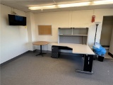 FLR 3: CONTENTS OF CMA ON CALL ROOM: MODULAR WORK STATION W/ SHELF TOPPER, FLOOR LAMP, ROUND TABLE,