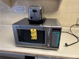 FLR 5: LOT: SHARP 1000W/R-21LV COMMERCIAL S/S MICROWAVE & WARING S/S COMMERCIAL 2-SLICE TOASTER