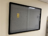 FLR B2: SLIDING DOOR WALL MOUNT PIN BOARD, 4'