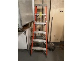 FLR B2: LOUISVILLE 6' FIBERGLASS STEP LADDER