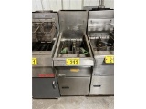 PITCO MODEL 14 FRIALATOR WITH 2-FRY BASKETS, LP GAS, 40LB.