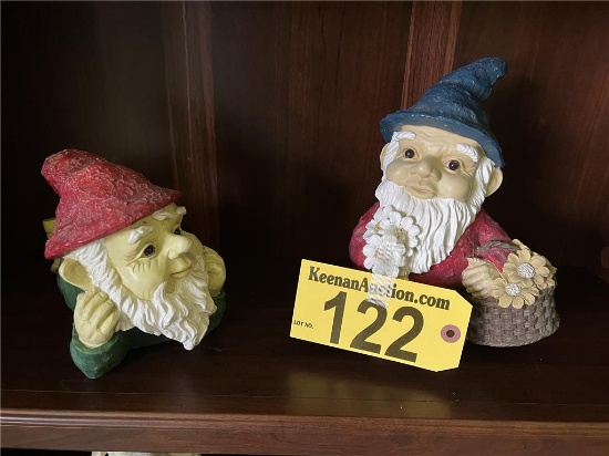 SET OF GARDEN GNOMES