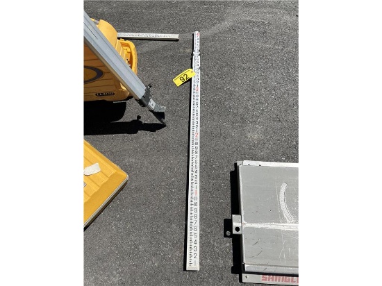 13' SURVEY LEVELING ROD, FEET & INCHES