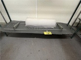 LOT: SHELF LINERS & WIRE SHELF