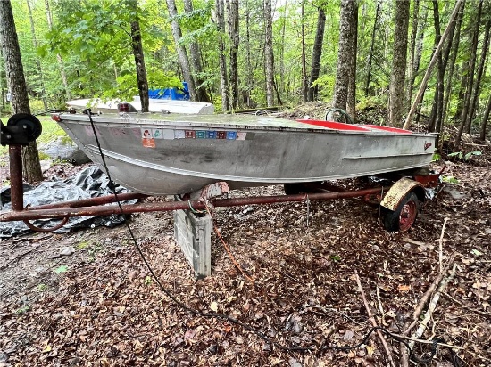 13' BOWMAN ALUMINUM BOAT, WOODEN SEATS, WITH BOAT TRAILER