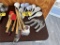 LOT OF ASSORTED KITCHEN UTENSILS, SOUP SPOONS, RUBBER SPATULAS, WOODEN SPOONS, LADLES