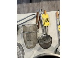 LOT: 4-POT STRAINERS