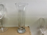 (25) PILSNER GLASSES WITH RACK