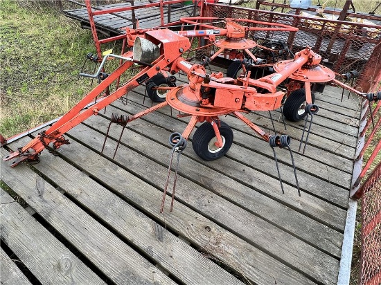 KUHN MODEL GT5001T TEDDER