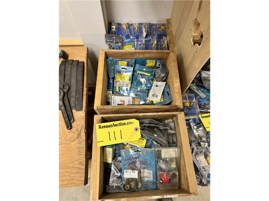 LOT OF ASSORTED ROUTER BITS & CUTTERS