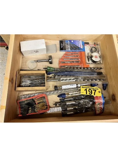 LOT: WOOD BIT SETS, 4-PC BRAD POINT SET 5/8"-1", 2.5" FORSTNER BIT