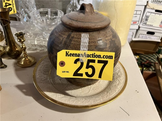 LOT: 1988 BRUCE GREEN STONEWARE VASE, LENOX PLATTER