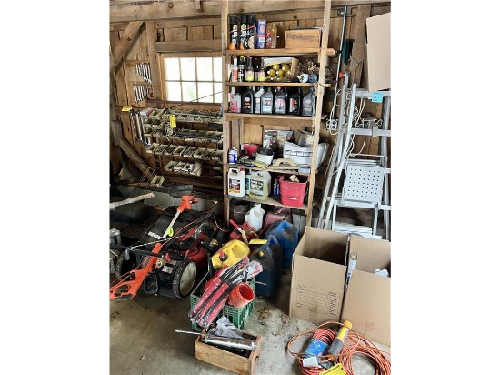 LOT 8-FUEL CANS, OILS & LUBRICANTS