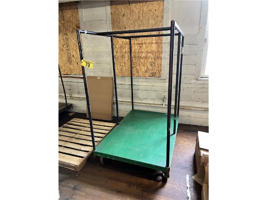 FLOOR 1: WAREHOUSE CART