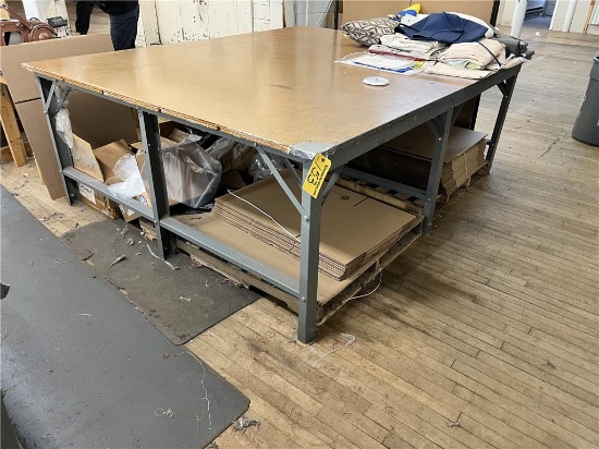 FLOOR 2: 78" X 8' CUTTING TABLE