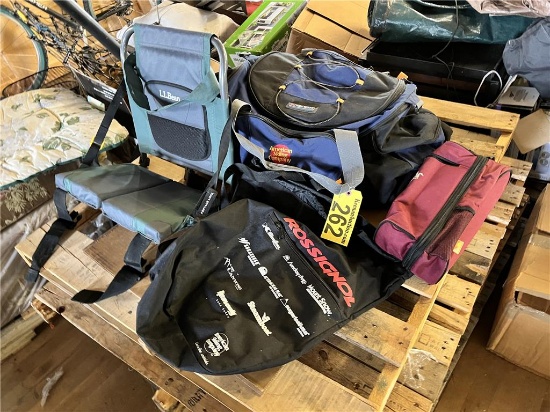 FLOOR 3: LOT: GEAR BAGS AND KAYAK SEAT