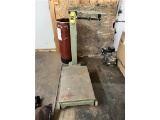FLOOR 1: DETECTO PORTABLE PLATFORM SCALE, 1,000LB CAPACITY