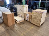 FLOOR 3: LOT: (3) SHIPPING CRATES