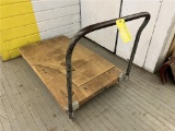 FLOOR 1: WAREHOUSE CART