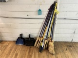 FLOOR 2: LOT: LONG HANDLE TOOLS, BROOMS AND DUST PANS