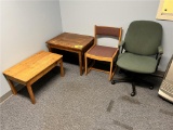 LOT: 2-CHAIRS & 2-SIDE TABLES