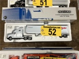FIRST GEAR FREIGHTLINER FLD 120 RYDER TRACTOR WITH 48' TRAILER, 1:54 SCALE