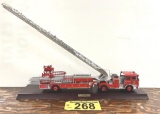 FRANKLIN MINT 1965 SEAGRAVE AMERICAN LAFRANCE FIRE ENGINE