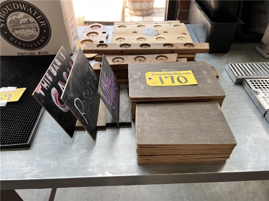 LOT OF ASSORTED FLIGHT BOARDS & MENU BOARDS
