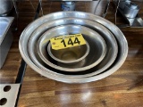 LOT: STRAINER & STAINLESS STEEL CONTAINER