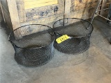 LOT OF 2-WIRE BASKETS