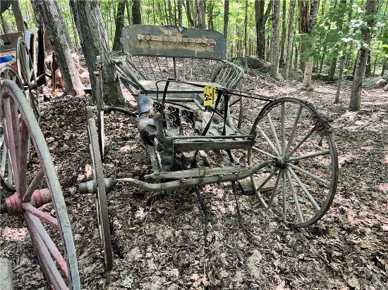 G.F. LOVEJOY & CO. 2-SEAT BUGGY, N. CHESTERVILLE MAINE