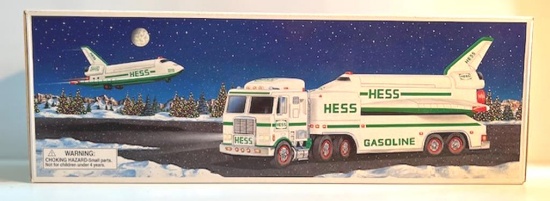 1999 HESS TOY TRUCK AND SPACE SHUTTLE WITH SATELLITE