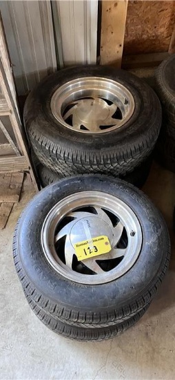 SET OF (4) ULTRA ALUMINUM RIMS: (2) P195/70R14, (2) 235/70R15