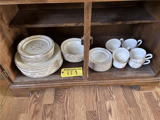 40-PC COVINGTON EDITION STONEWARE DISH SET, SERVICE FOR (8)