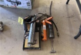 LOT: PNEUMATIC GREASE GUN, MANUAL GREASE GUN, CAULKING GUN