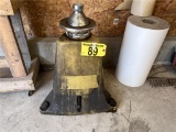 MICRO M-76 PRECISION WHEEL BALANCER