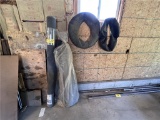 LOT: ROLL OF UPHOLSTERY & CARPET