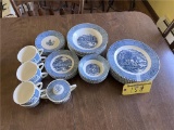 31-PC CURRIER IVES 