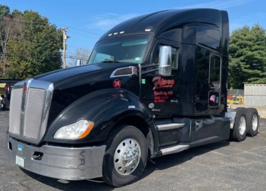 2017 KENWORTH T680 ROAD TRACTOR, *REBUILT TITLE*, 618,500 MILES, VIN: 1XKYDP9X6HJ158126
