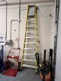ROCK RIVER 10' FIBERGLASS PLATFORM STEP LADDER