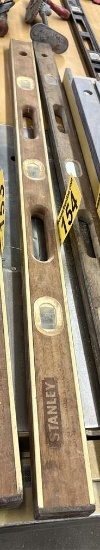 STANLEY 4' WOODEN LEVEL