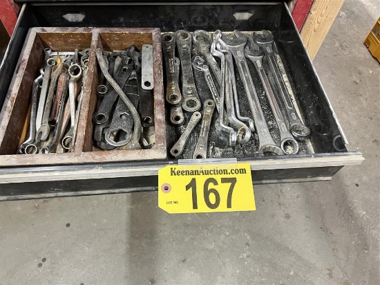 CONTENTS OF 1-DRAWER: ASSORTED WRENCHES, RATCHET & COMBINATION WRENCHES
