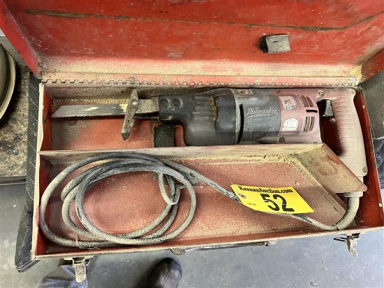 MILWAUKEE SAWZALL W/ CASE