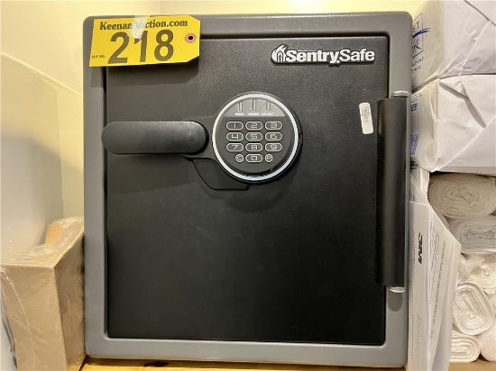 SENTRY SAFE DIGITAL PIN PAD LOCK SAFE, (NO COMBINATION)