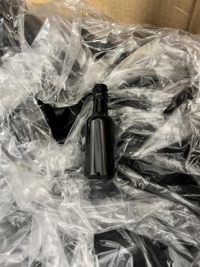 LOT: OPEN BOX, ORIGINAL COUNT: 1,000 50ML BOTTLES, BLACK